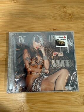Taylor Swift The Life of a Showgirl CD